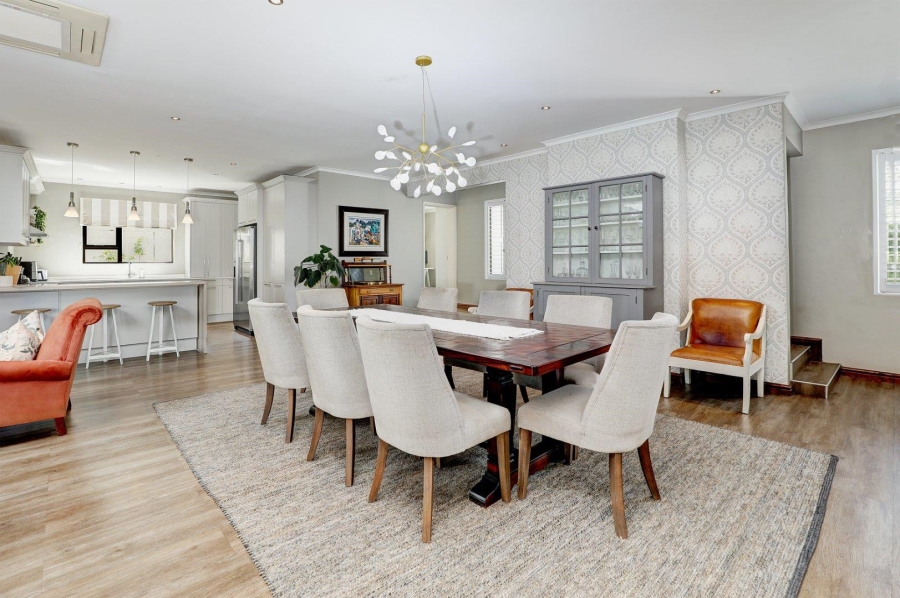 5 Bedroom Property for Sale in Van Riebeeckshof Western Cape